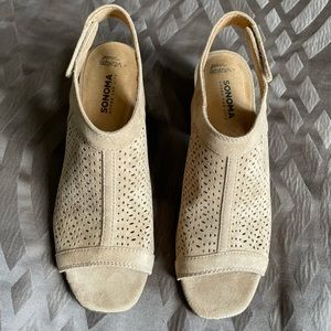 New Sonoma Vitalize Ortholite Sandals With 2.5” Block Heel Size 10